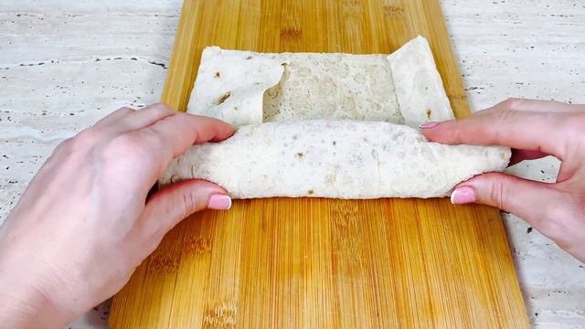 Рулеты из лаваша с фаршем ,грибами и картошкой в духовке.