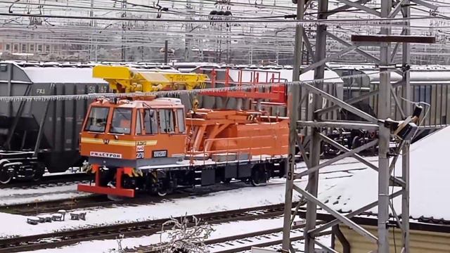 Новенький 1АДМ1.3-2178 на станции Тихорецкая. смотреть онлайн