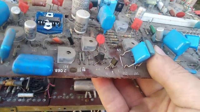 Здали в металлалом большое количество советских плат.