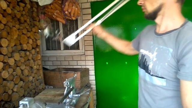 Бюджетный штатив для фото видео. Мощный штатив для  съемки в мастерской