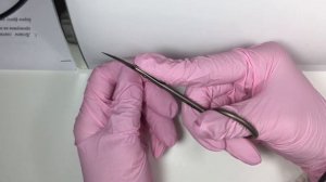 Как правильно держать маникюрные ножницы