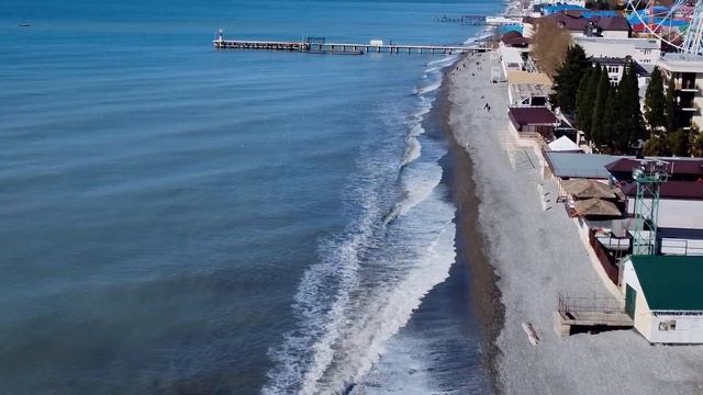 Пляжи -Багратион, Взморье, Салют, Прометей, Калипсо и Лазаревский 2, кое-где подросли! ?ЛАЗАРЕВСКОЕ смотреть онлайн
