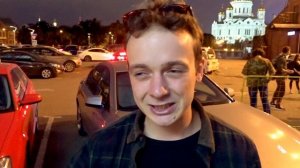 Никита Стихами - читает стихи.