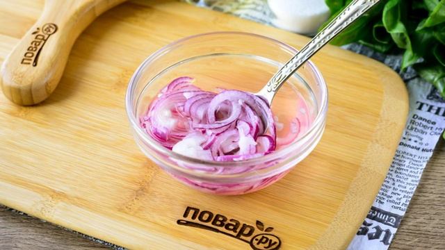 Баварский салат с охотничьими колбасками