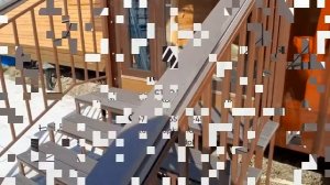 Лестница из полнотелого ДПК на металлическом каркасе