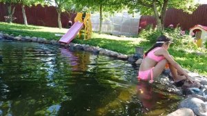 Как научить ребенка плавать и прыгать в воду