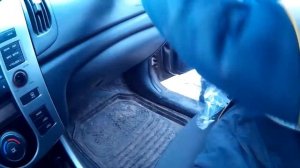 Замена салонного фильтра на KIA Cerato 2009 г.