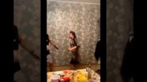 Безумный Паша . Олег Монгол зажигает с Иришкой Чики Пики