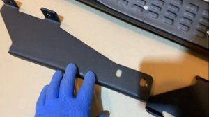 Защита порогов Ø76 с проступями Нива Тревел, чёрная