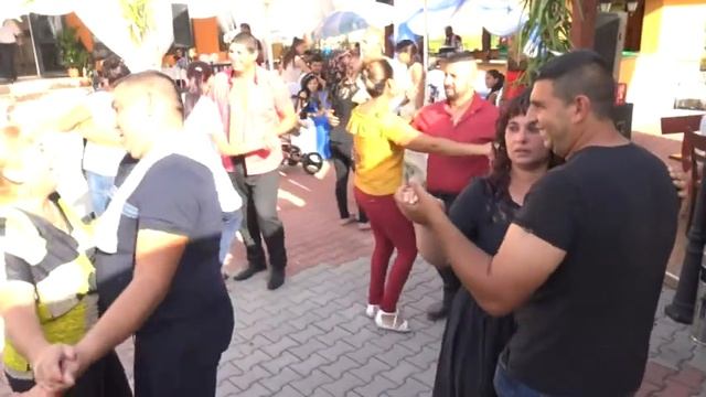 Сватбата на Пеци и Стела Луковит смотреть онлайн