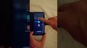 КАК УДАЛИТЬ  ПРИЛОЖЕНИЕ КОТОРОЕ НЕ УДАЛЯЕТСЯ?