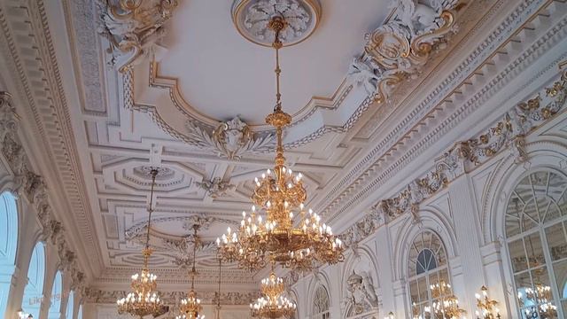 Дворец Президента Чехии смотреть онлайн