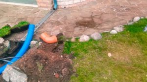 Выпуск 3. Удаляем причину затопления подвала. Делаем дождевую канализацию и дождеприемники.