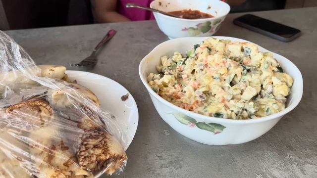 Готовим бешбармак/Приехала Катюша с Казахстана/Я опять на новом месте ? смотреть онлайн