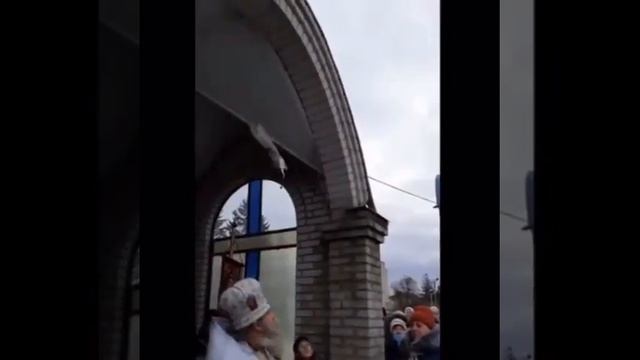 Во время молебна в православной церкви смотреть онлайн