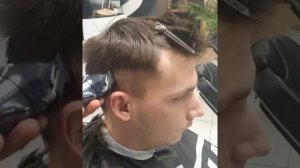 Профессиональная машинка для стрижки волос VGR V-682