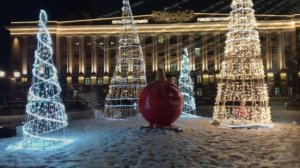 Вечерняя прогулка по Софийской площади Великого Новгорода. Как украсили к Новому году?