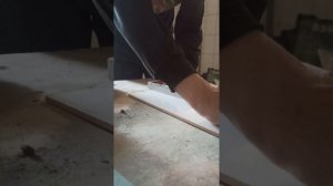 РЕЗКА КАФЕЛЯ СТЕКЛОРЕЗАМ РАБОТА С КАФЕЛЕМ,КАК ОТРЕЗАТЬ КАФЕЛЬ, РОВНЫЙ РЕЗ СТЕКЛОРЕЗАМ