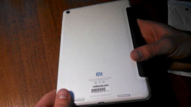 Обзор чехла Nillkin Sparkle и оригинальной пленки для Xiaomi MiPad смотреть онлайн