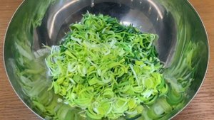 салат лук порей/leek salad