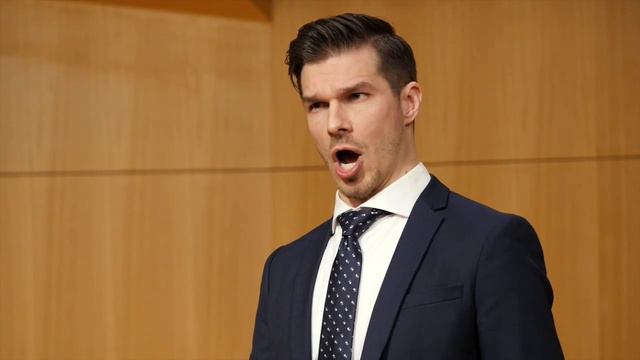 André Courville, bass-baritone - Madamina - DON GIOVANNI - Mozart смотреть онлайн