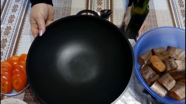 Безумно Вкусная Рыба , Очень Сочная с Помидорами и Майонезом Тушенная в Сковороде ! Легко и Просто