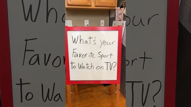 Football Game with a Kitchen Spoon 🏈 смотреть онлайн