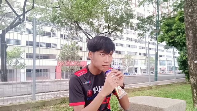 ROTI BUN QUICK BITES KARAMEL MASIN & BLACK FOREST BY GARDENIA MALAYSIA | REVIEW смотреть онлайн