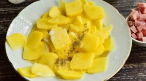 Картошка с карбонатом в духовке