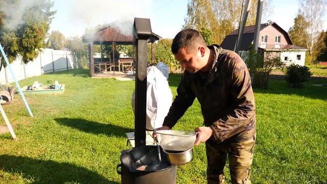 ВСЕ ДЕЛО В ГРАНАТОВОМ СОКЕ. БАРАНЬИ РЕБРА В КАЗАНЕ НА КОСТРЕ смотреть онлайн