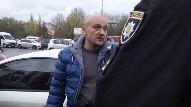 За парковку на місці для інвалідів – 1700 гривень смотреть онлайн