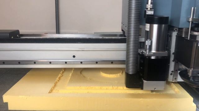 Фрезерование ложементов на планшетном плоттере RUIZHOU