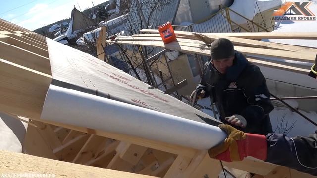 Монтаж обрешетки под металлочерепицу. Правильный шаг обрешётки под металлочерепицу Контррейка монта