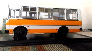 Обзор модели 1/43 ПАЗ-32051 SSM