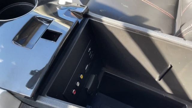 2011 Ford Edge Limited + Moonroof, Class II Trailer Pkg, AWD Review | Island Ford смотреть онлайн