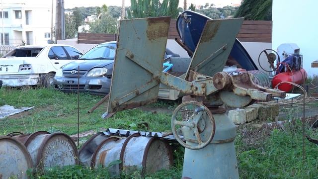 ГРЕЦИЯ остров КРИТ / ГАЛАТАС - обычный посёлок с необычной историей / Как греки живут смотреть онлайн