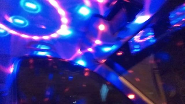 Дискотека в машине. Свето диско шар с китая. Светит под музыку смотреть онлайн