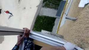 Остекление балкона своими руками.