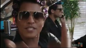 Mark Ronson ft Bruno Mars vs Michael Jackson Uptown Funky Jam(Video Mashup By Tato Santana)