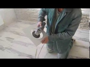 Вырезаем ну просто огромные отверстия в плитке