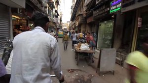 The roads of India. Delhi. Индия, дороги Дели. Моторикша.