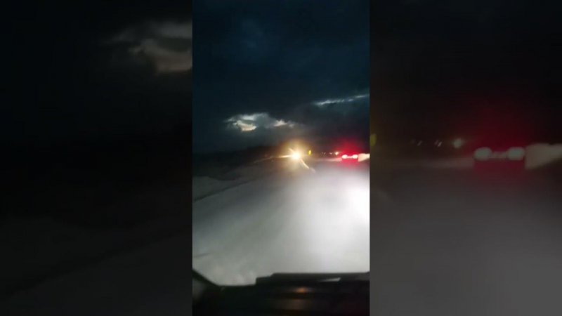 забыли сделать асфальт