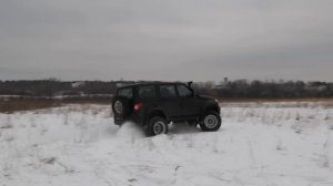 УАЗ Патриот на шинах низкого давления. Пробуксовки на снегу