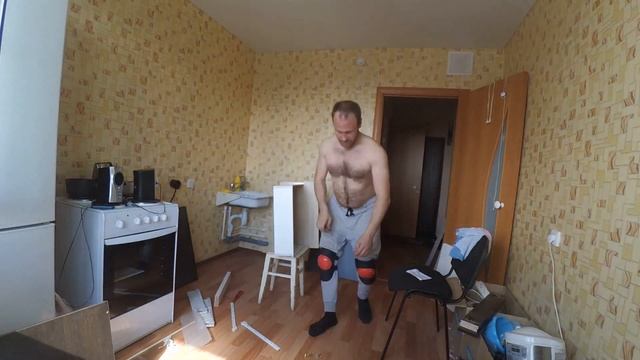 Сборка кухонного гарнитура без шуруповерта Timelapse смотреть онлайн