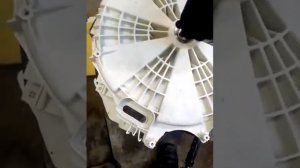 Замена подшипника барабана на стиральной машины