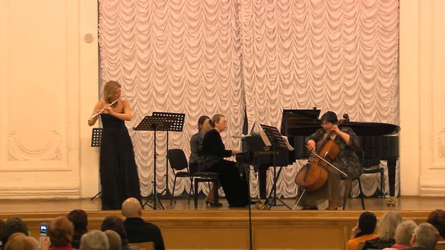 А.Пьяццолла Oblivion переложение для флейты виолончели и фор-но