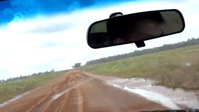 7 04 11 Одна минута на мокрой грунтовке. смотреть онлайн