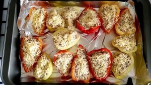Супер закуска НА КАЖДЫЙ ПРАЗДНИК!!! ФАРШИРОВАННЫЙ ПЕРЕЦ / ЛОДОЧКИ ИЗ ПЕРЦА С ФАРШЕМ И СЫРОМ /