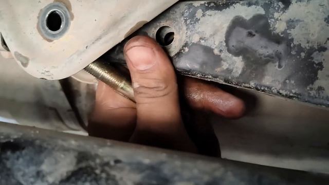 CAMBIO DE BRAZO DE CONTROL - SENTRA GXE 2005 смотреть онлайн