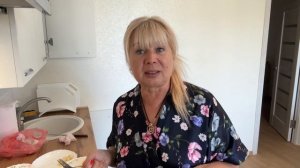 СТРЕСС КАЖДЫЙ ДЕНЬ НО ЖИЗНЬ ПРОДОЛЖАЕТСЯ / АРИНА БЕЛАЯ